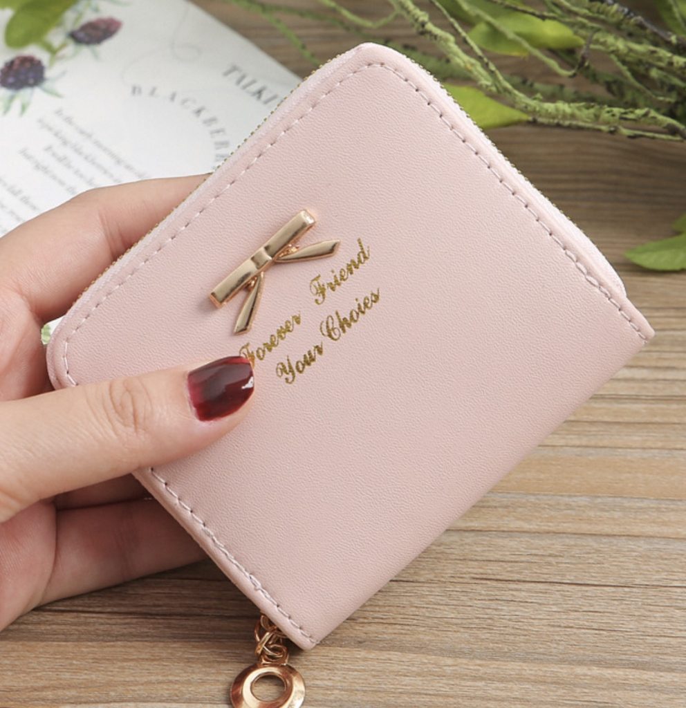 Cute Wallets: Adorable Yet Functional Fashion Statements插图3